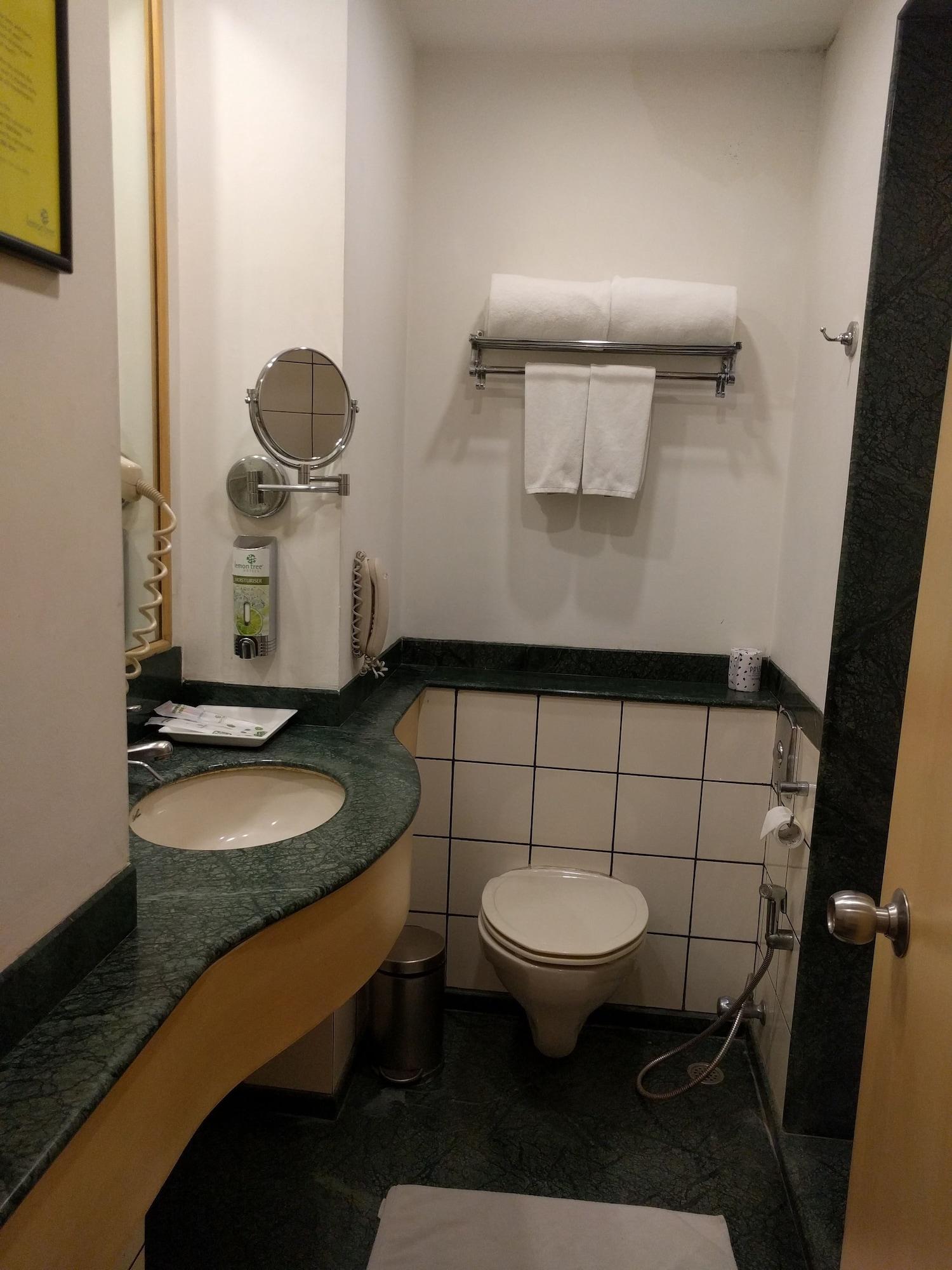 Lemon Tree Hotel, Udyog Vihar, Gurugram Gurgaon Zewnętrze zdjęcie