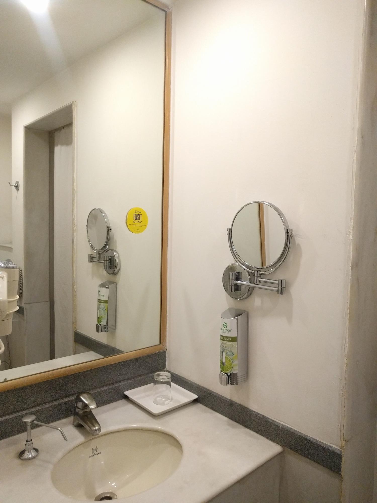 Lemon Tree Hotel, Udyog Vihar, Gurugram Gurgaon Zewnętrze zdjęcie