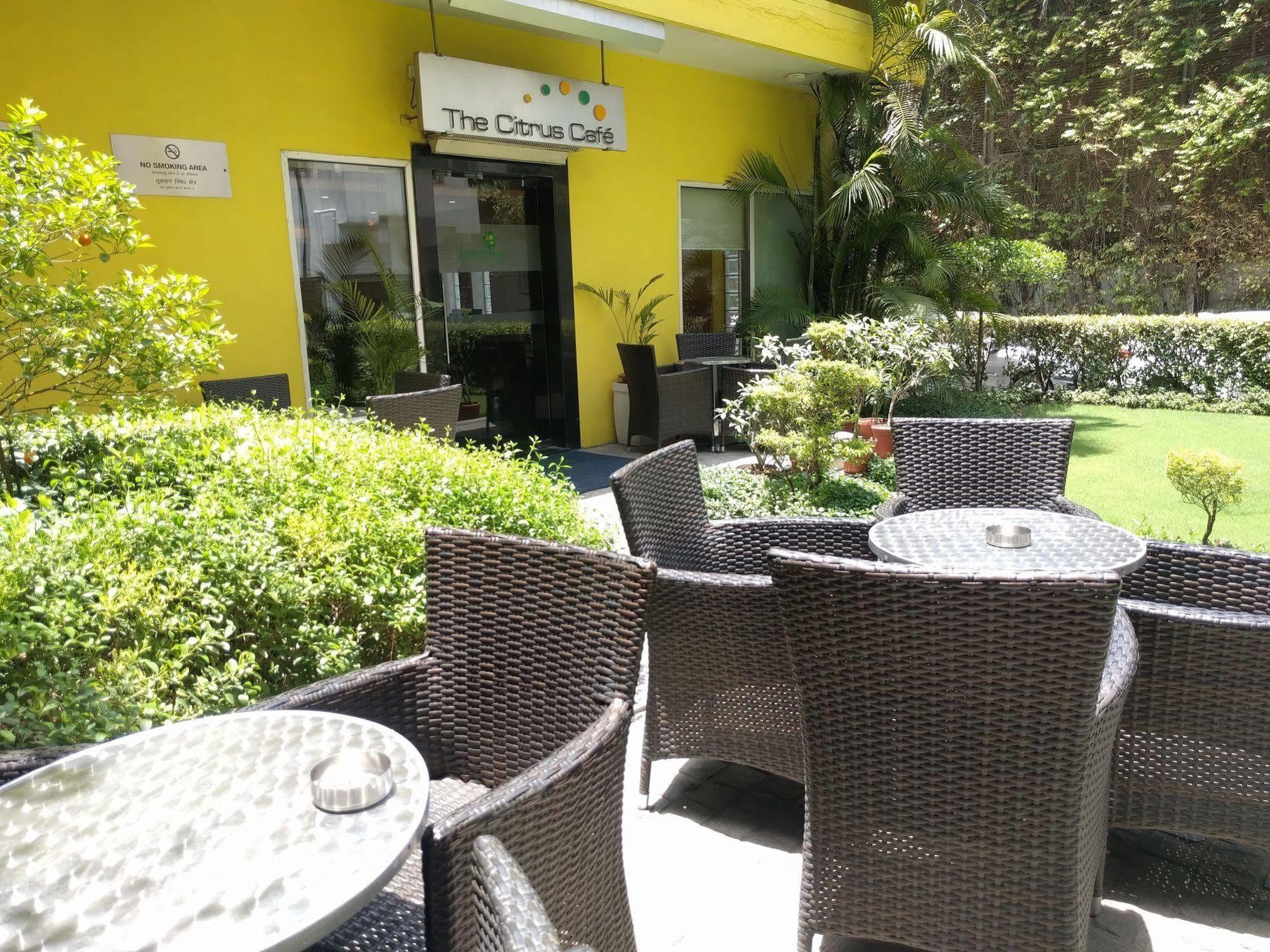 Lemon Tree Hotel, Udyog Vihar, Gurugram Gurgaon Zewnętrze zdjęcie